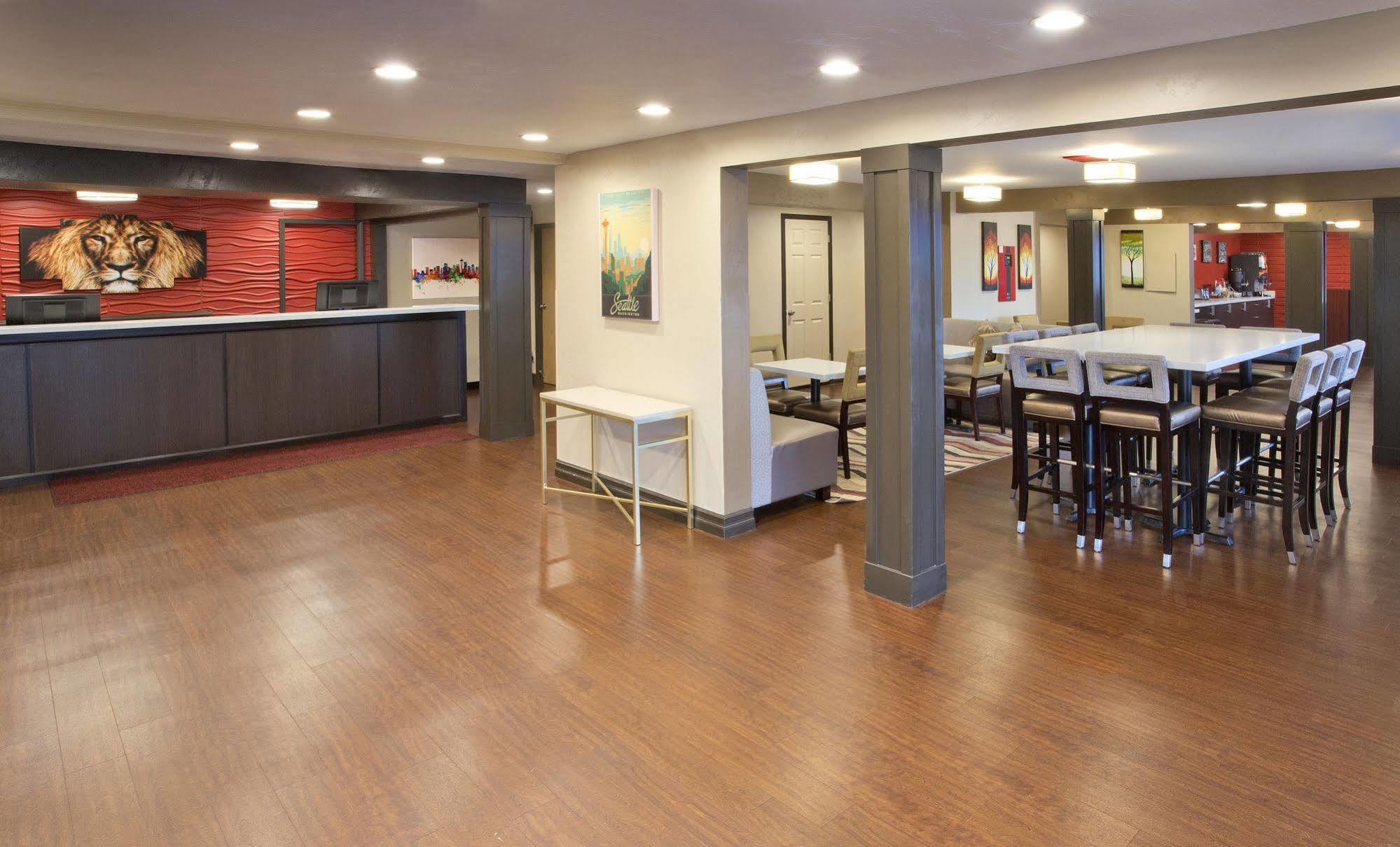 Red Lion Inn And Suites Federal Way Exteriér fotografie