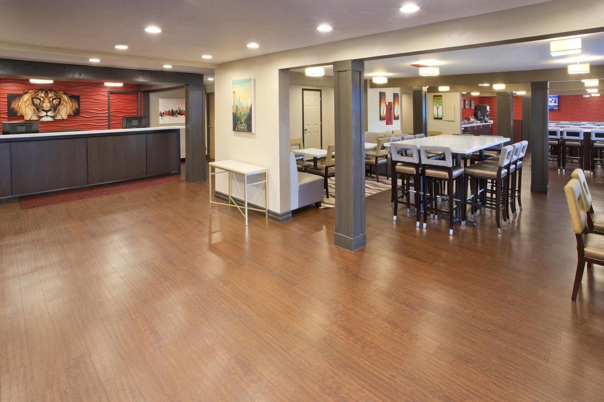 Red Lion Inn And Suites Federal Way Exteriér fotografie