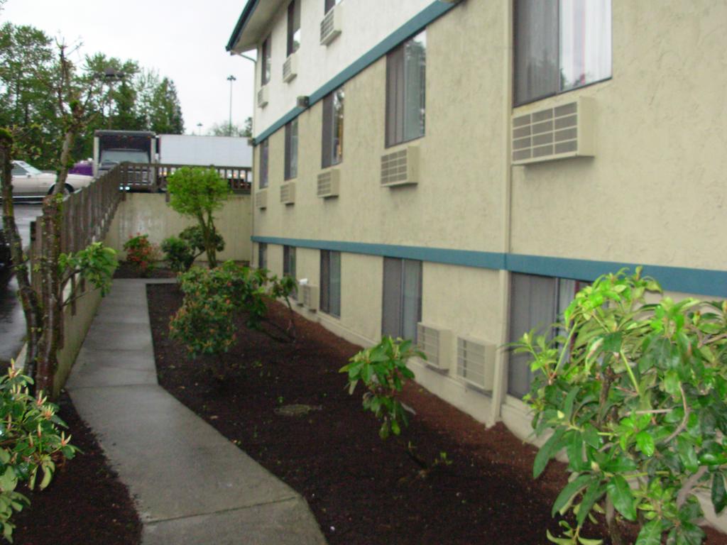 Red Lion Inn And Suites Federal Way Exteriér fotografie