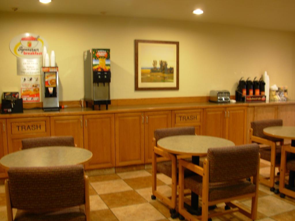 Red Lion Inn And Suites Federal Way Exteriér fotografie