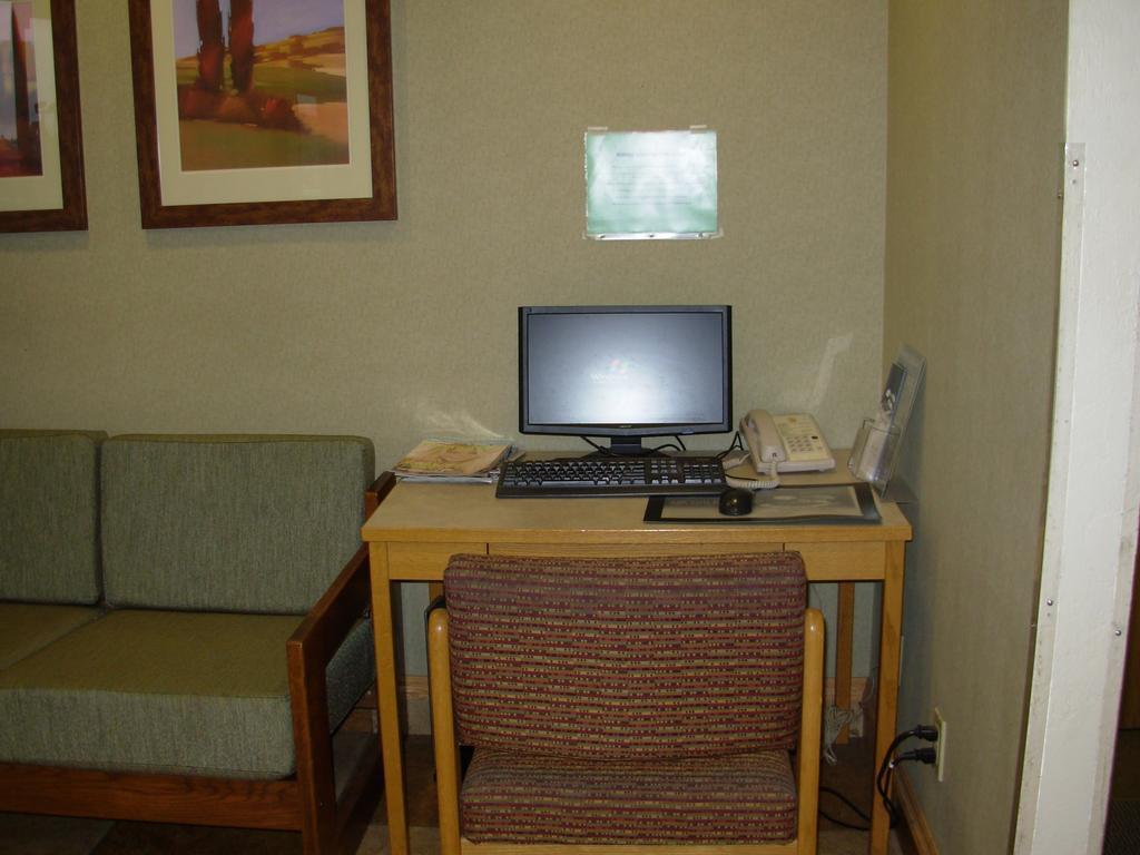 Red Lion Inn And Suites Federal Way Exteriér fotografie